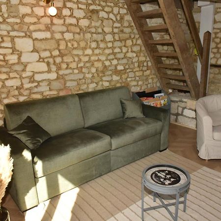 Maisonnette Du Bonheur - Vue Campagne - Baignoire Balneo 32 Jets - Lits Queen Size Vadencourt (Aisne) Exterior foto